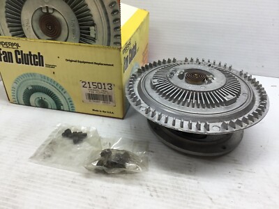 [MP-41613-C-NG-5] Anillo Alianza Diseño de Hombros Delgados con Piedra Central y Piedras Negras en Oro Laminado 14K