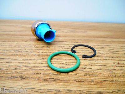 [MP-30615-C-M-7] Anillo XV Años de Corazon con Piedras Multicolor de Oro Laminado 14K